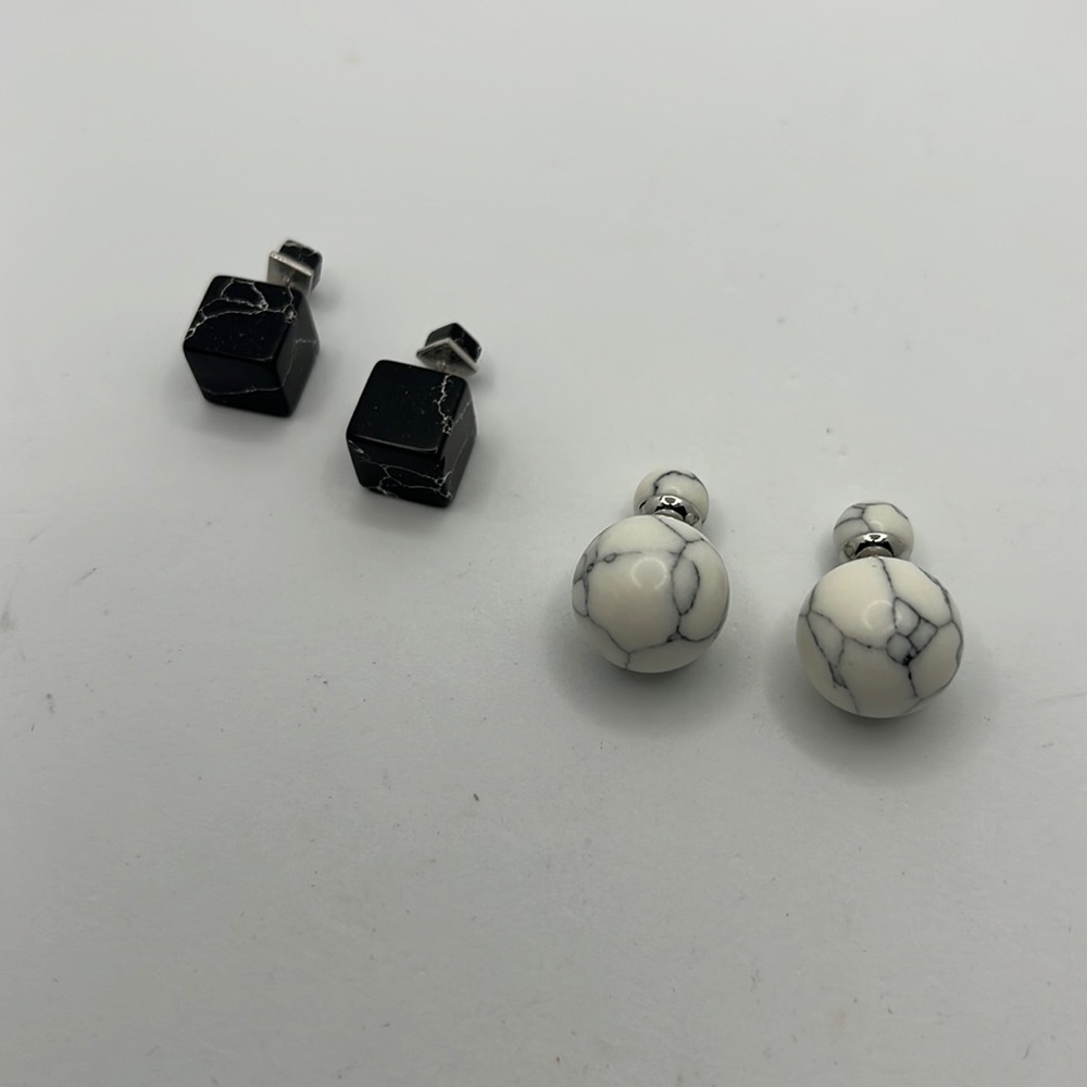 Set of two marble looking studs